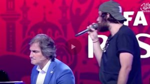 Pierluigi Pardo duetto con Tommaso Paradiso a Tiki Taka Russia VIDEO