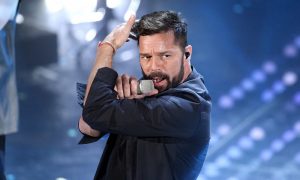 Ricky Martin: "Vorrei che i miei figli fossero gay". Bufera sul cantante 