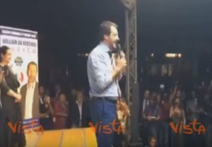 YOUTUBE Salvini contro Balotelli: "Ogni Paese ha i profeti che si merita"
