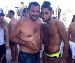 Salvini, un post all'ora: pagella del figlio, pizzoccheri, taglio capelli...