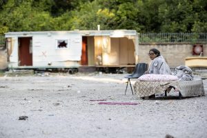 Roma: la Corte europea blocca lo sgombero del campo nomadi al Camping River
