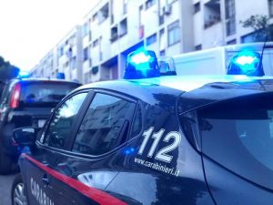 Manerba del Garda, turista danese di 17 anni denuncia: "Violentata da quattro ragazzi"