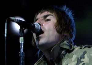 Liam Gallagher scrive a Noel: "Rimettiamo insieme gli Oasis" (foto Ansa)