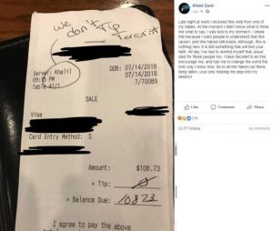 Scontrino razzista al cameriere: no mancia ai terroristi
