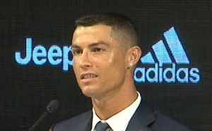 YOUTUBE Cristiano Ronaldo: "Pallone d'Oro? Non mi toglie il sonno"