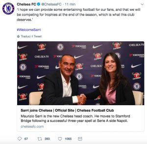 Maurizio Sarri nuovo allenatore del Chelsea, presentazione con abito elegante