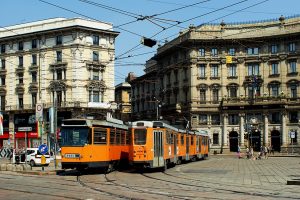 Milano, scontro fra tram in piazza Cordusio: 6 feriti