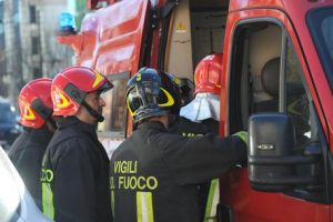 Brunico (Bz): incendio nel condominio, muore una donna, sei feriti lievi