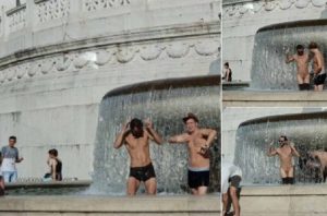 Altare della Patria, Roma: si spogliano e si fanno il bagno nella fontana FOTO