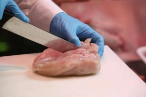 Salmonella, allarme negli Usa per la carne di pollo 
