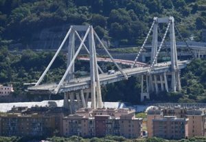 Genova, la procura di Parigi apre inchiesta per omicidio colposo per la morte dei 4 ragazzi francesi (foto Ansa)