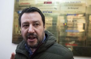 Matteo Salvini: "Via genitore 1 e genitore 2 dai moduli. Ora di nuovo madre e padre" (foto Ansa)