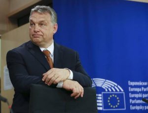 Ungheria, nei campi profughi di Orban niente cibo ai migranti