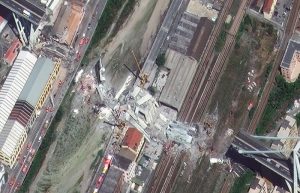 Ponte Morandi, le immagini satellitari del crollo 9