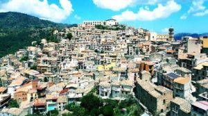 San Pietro Patti (Messina): le case del centro storico in vendita a 1 euro