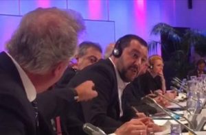 Salvini litiga sui migranti col ministro del Lussemburgo Asselborn che si infuria: "Merde alors!" VIDEO