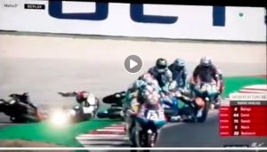Moto3 Misano, video maxi incidente: Masia travolge Bulega, Canet, Sasaki e Bastianini