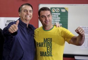 Jair Bolsonaro: le tasse, io ho evaso tutto il possibile. Mappa del mondo color ultradestra