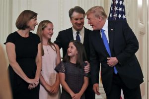 Usa, Brett Kavanaugh giudice alla Corte Suprema: la vittoria di Trump nonostante le accuse