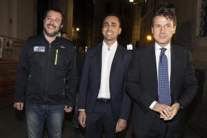 Di Maio-Salvini, patto delle tagliatelle a cena: offre Conte. "Bocciatura Ue certa, ma compatti"