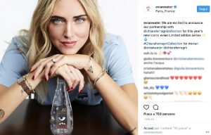 Chiara Ferragni, in vendita la bottiglietta d'acqua griffata: costa 8 euro...