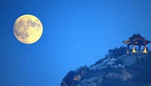 Cina, luna artificiale dal 2020: "Illuminerà come otto lune"