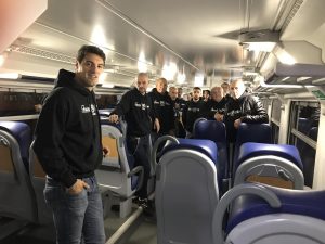 Forza Nuova, ronde sui treni Bergamo-Milano. I pendolari: "Una vergogna"