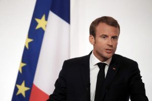 Emmanuel Macron troppo arrogante