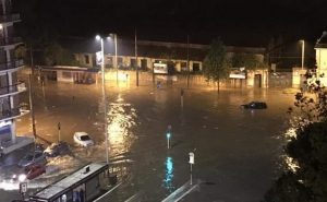 Maltempo resta al centro-sud: scuole chiuse a Pescara e in Campania, danni in Sicilia