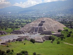 Messico, c'è un tunnel sotto la Piramide della Luna: "Era il passaggio per gli inferi"