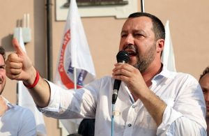 Ala (provincia di Trento): bomba carta contro la sede della Lega dove oggi arriva Salvini