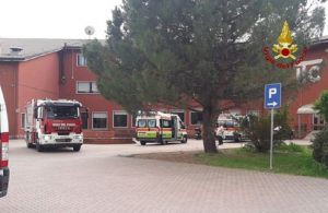 Sarzana, spruzzano spray urticante: 1500 evacuati dal "Parentucelli Arzelà" (foto d'archivio Ansa)