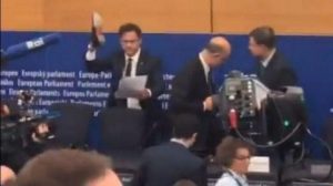 Angelo Ciocca: "Scarpa sui fogli di Moscovici? Lui con la Francia ignorò le regole Ue, ora ci tratta così"