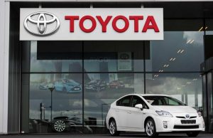 Toyota richiama 2,4 milioni di auto ibride, anche in Italia. "Rischio incidenti"