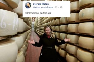 Giorgia Meloni, lo sfottò su Facebook: "O parmigiano, portami via"