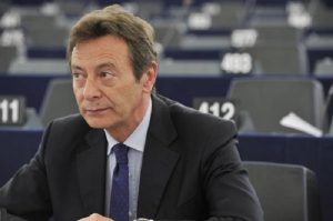 Raffaele Baldassarre, è morto ex europarlamentare di Forza Italia