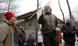 Beppe Grillo no Tav prescritto non assolto: i giudici d'Appello sul blitz nella baita in Val Susa