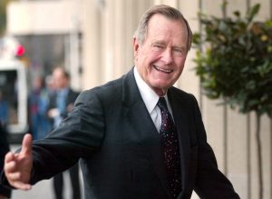 George H Bush morto a 94 anni: 8 mesi dopo scomparsa moglie Barbara