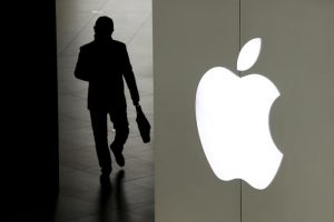 Apple, tonfo in Borsa: giù del 10% per situazione Cina