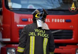 Este (Padova), in fiamme un capannone di componenti elettrici (foto d'archivio Ansa)