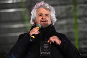 Beppe Grillo: "Io contro i vaccini? E' una polemica da terrapiattisti"