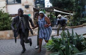 Kenya, terroristi al Shabaab uccisi. Nell'attentato a Nairobi sono morte 14 persone