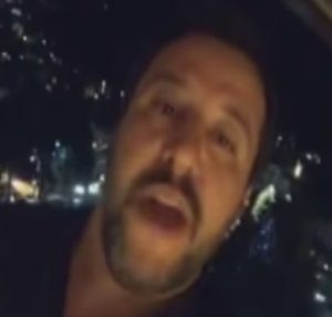Salvini, video-messaggio su Facebook: "Sicurezza? Con noi Italia ha riconquistato i suoi confini"