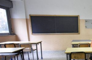 Roma, prof Tasso e messaggi a luci rosse: risarcimento a studentessa