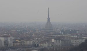 Ambiente: più disoccupati più aria inquinata, Italia col più alto numero di aree a rischio della Ue