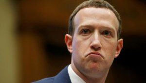 Cambridge Analytica, Facebook cerca il patteggiamento per una multa miliardaria