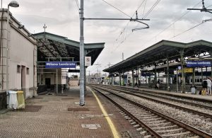 Milano, uomo travolto e ucciso da un Frecciarossa alla stazione Lambrate. Ritardi fino a 20 minuti
