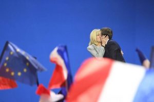 Macron, vigilia di elezioni europee, duello con la Le Pen, la parola d'ordine è protezione