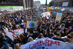 Sciopero per il clima, un milione di studenti nelle piazze italiane con Greta