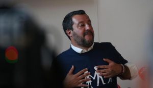 Salvini a Repubblica: "Qui comando io". Di Maio: "Da Berlusconi a Renzi, ne abbiamo visti tanti..."